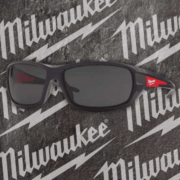Milwaukee Performance Safety Glasses Or £10
