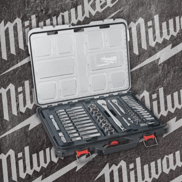 MILWAUKEE PACKOUT Ratchet and Socket Set Or £250